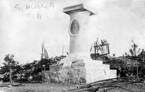 Il monumento alla brigata Brescia nel 1917