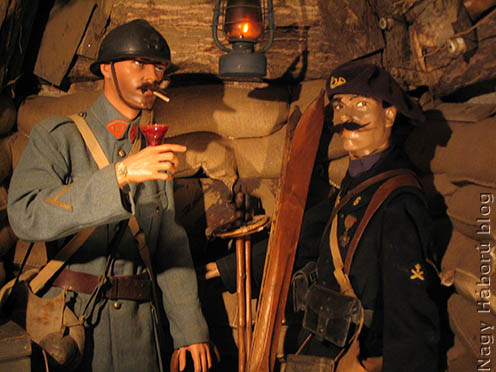 Lövészárok-jelenetek az Albert-i Musée Somme 1916-ból