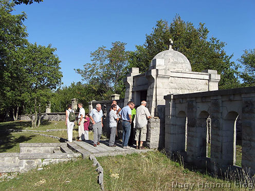 A gorjanskói katonai temetőben