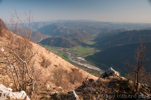 Az Isonzó-folyó a Mrzli Vrh csúcsáról