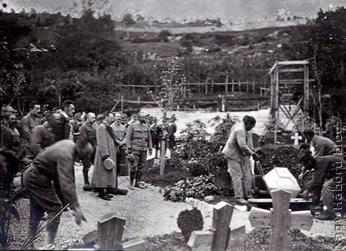 Pour Gyula temetése a San Daniel-i temetőben